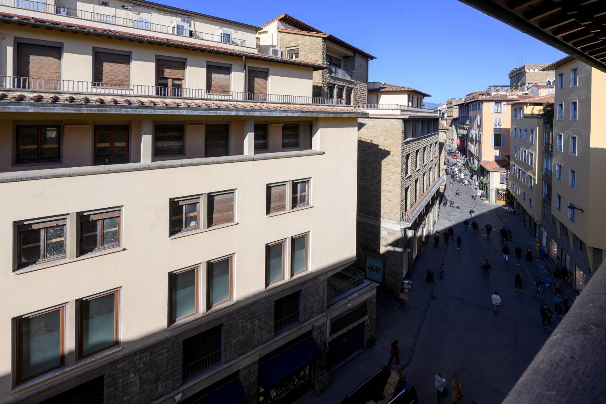 Отель Domus Uffizi Флоренция Экстерьер фото